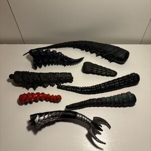 Figure tail accessories